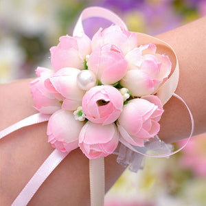 2018 New wedding accessories 1pc wedding bridesmaid wrist flower sisters hand flower pearl wrist flower for Bridesmaid casamento